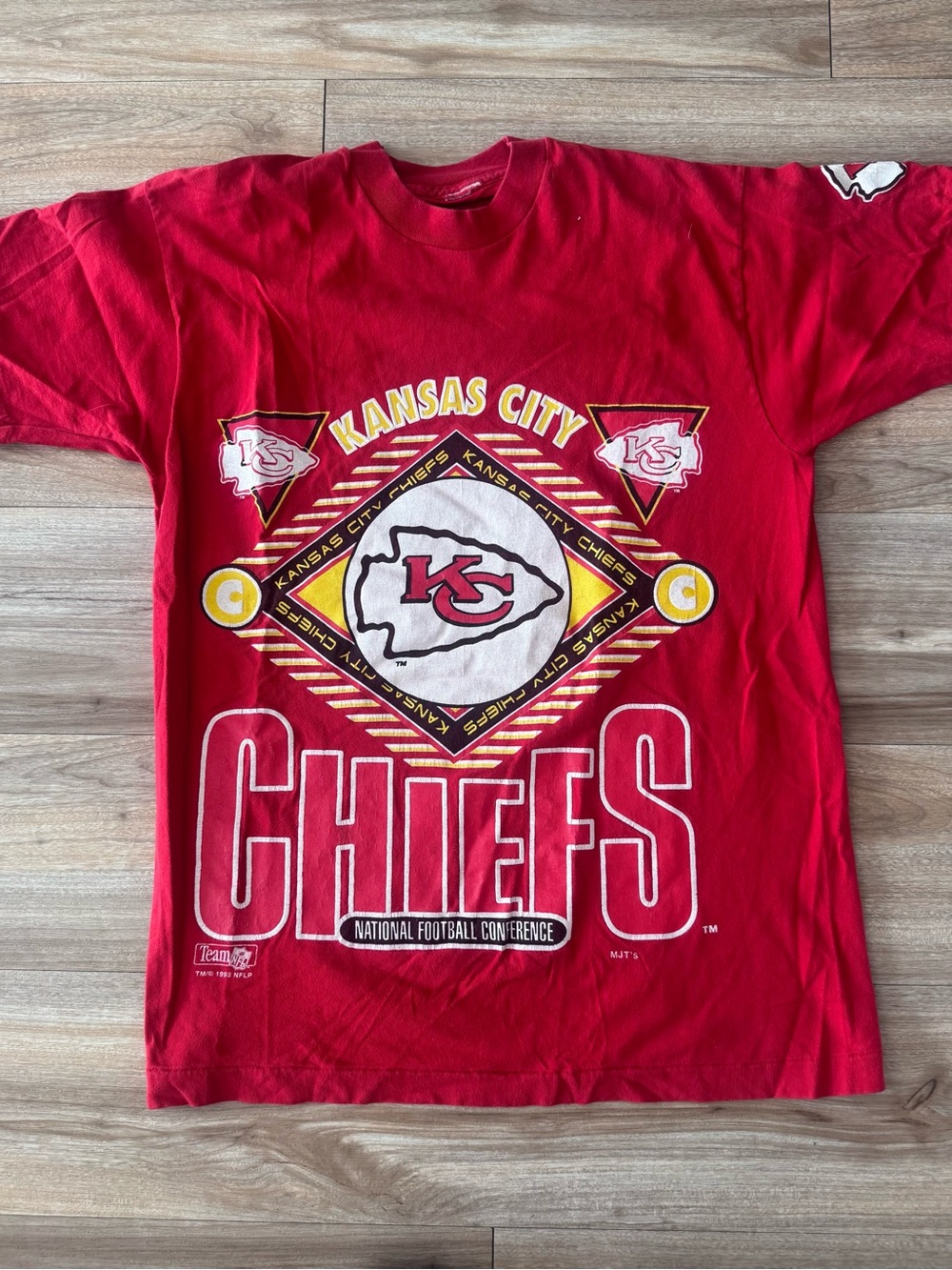 VINTAGE Kansas City Chiefs Red Graphic Tee
